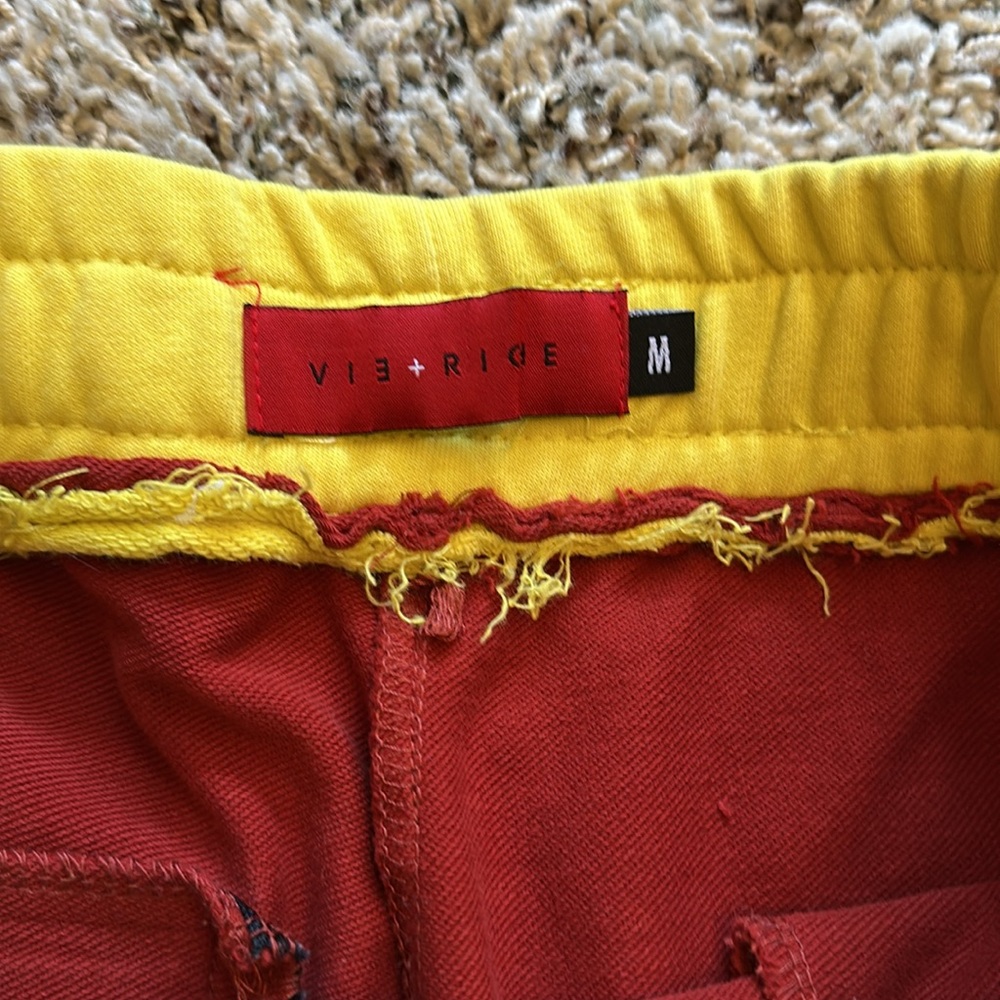 Vie + Riche Paris Shorts - Picture 4 of 6